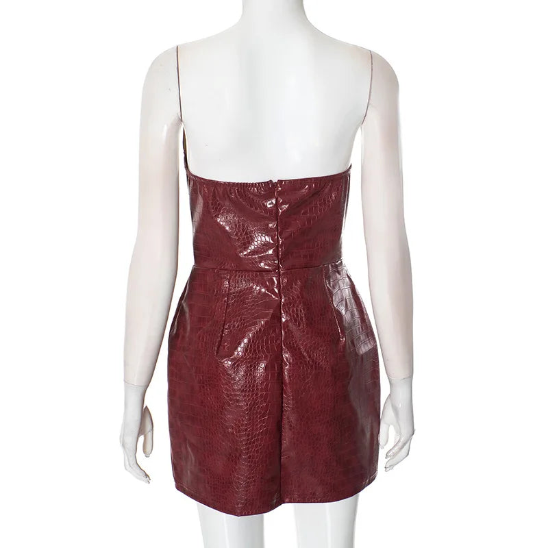 Vestido mini de cuero sin tirantes para mujer